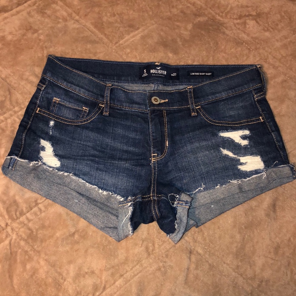 ⭐️NWOT⭐️ Hollister Low Rise Short Short